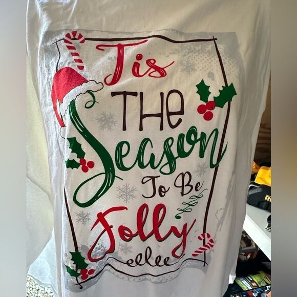 New Southern Girl Festive Holiday Graphic Tee - Picture 2 of 4